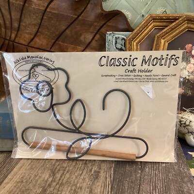 Classic Motifs  Craft Holder Flower 6 1/2  Dowel Ackfeld Manufacturing MO