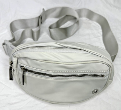 Lululemon Wunderlust Belt Bag Seal Gray City Waist Bag Purse Crossbody