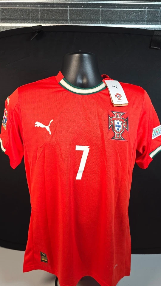 Cristiano Ronaldo Portugal 2025 Home Jersey Size M - Image 2 of 4