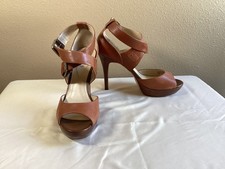 Vintage GUESS Brown Leather Strappy Platform Heels Size 7.5