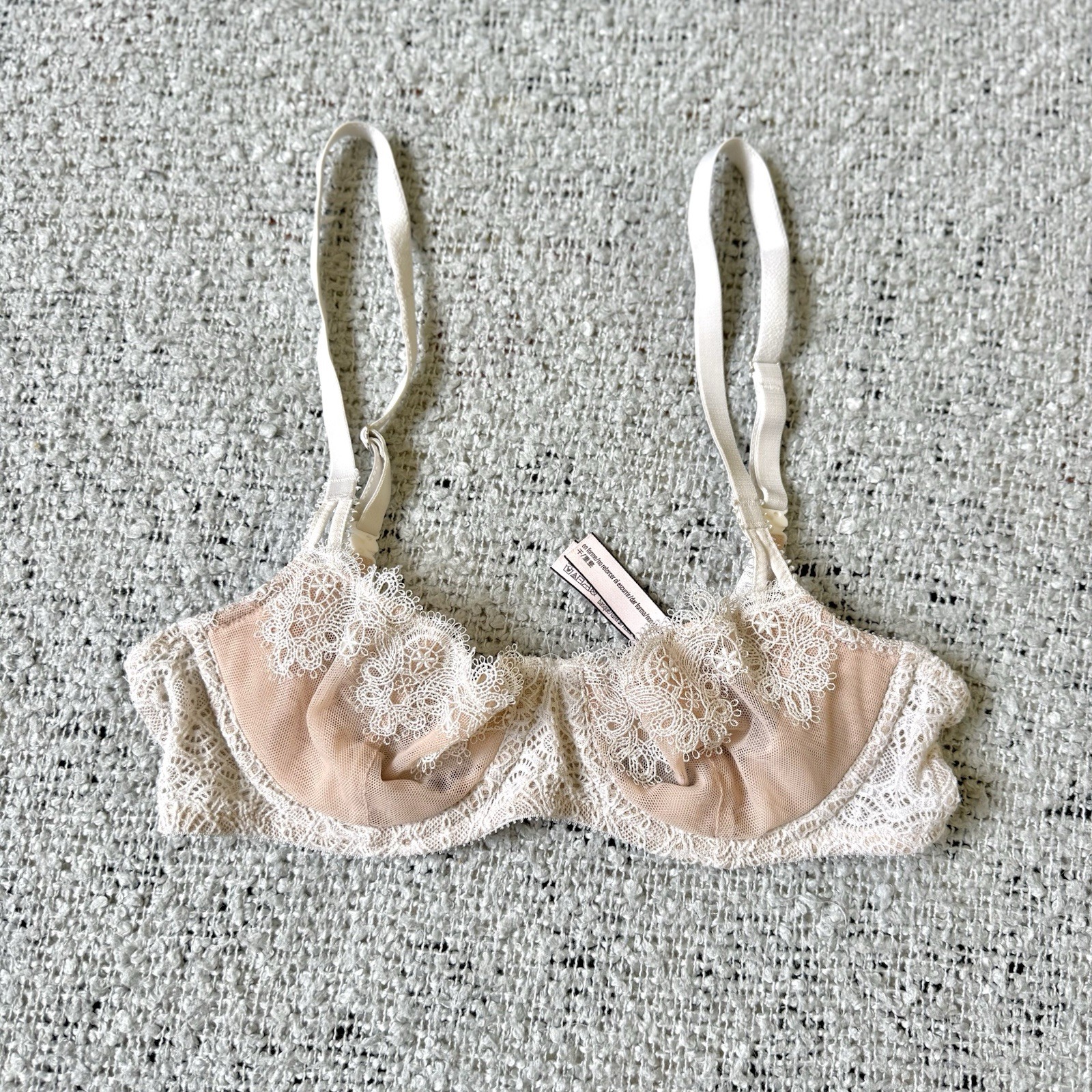 Victoria’s Secret Dream Angels Lace Mesh Bra 32B Push Up No Padding