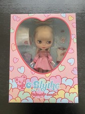 Good Smile Company Neo Blythe Fighting Milk Saranghae Doll NIB