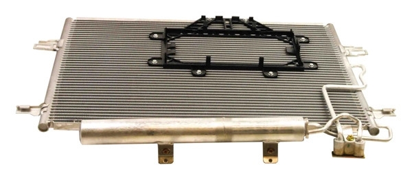Condenseur climatisation MAXGEAR AC830150 radiateur de clim OE A2115000554