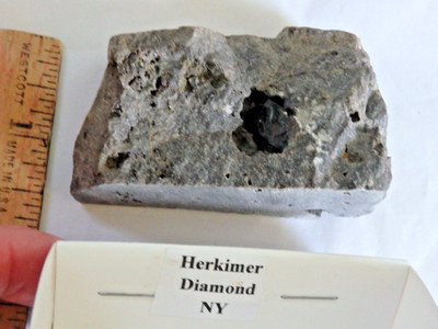 Stunning Crystal Herkimer Diamond in Matrix 143.1 grams