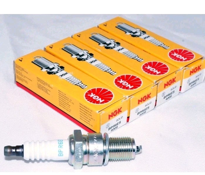 New  4 Genuine NGK 4008 BPR6ES Nickel Spark Plugs