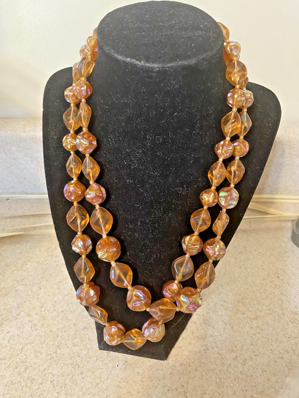 BEAUTIFUL VINTAGE SHIMMERING BROWNISH-GOLD DOUBLE STRAND BEADED NECKLACE