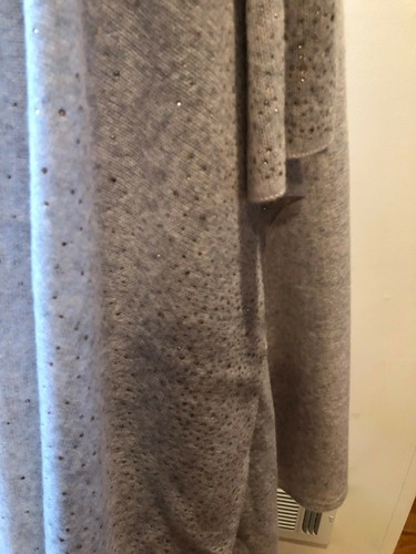 NEW C by Bloomingdales Gray 100% Cashmere Studded Wrap Scarf Exclusive - Picture 8 of 9