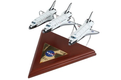 NASA Space Shuttle Atlantis Discovery Endeavour 1/200 Desk Model XX Collection