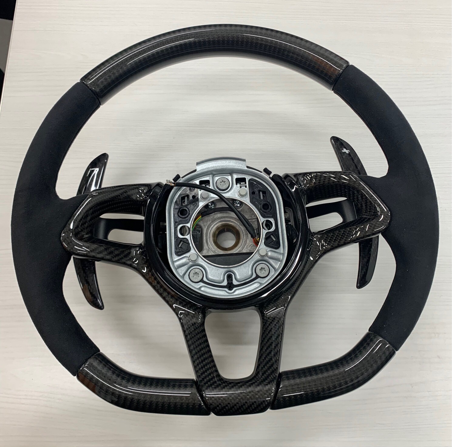 McLaren OEM Carbon Steering Wheel 13N2665MPM000002