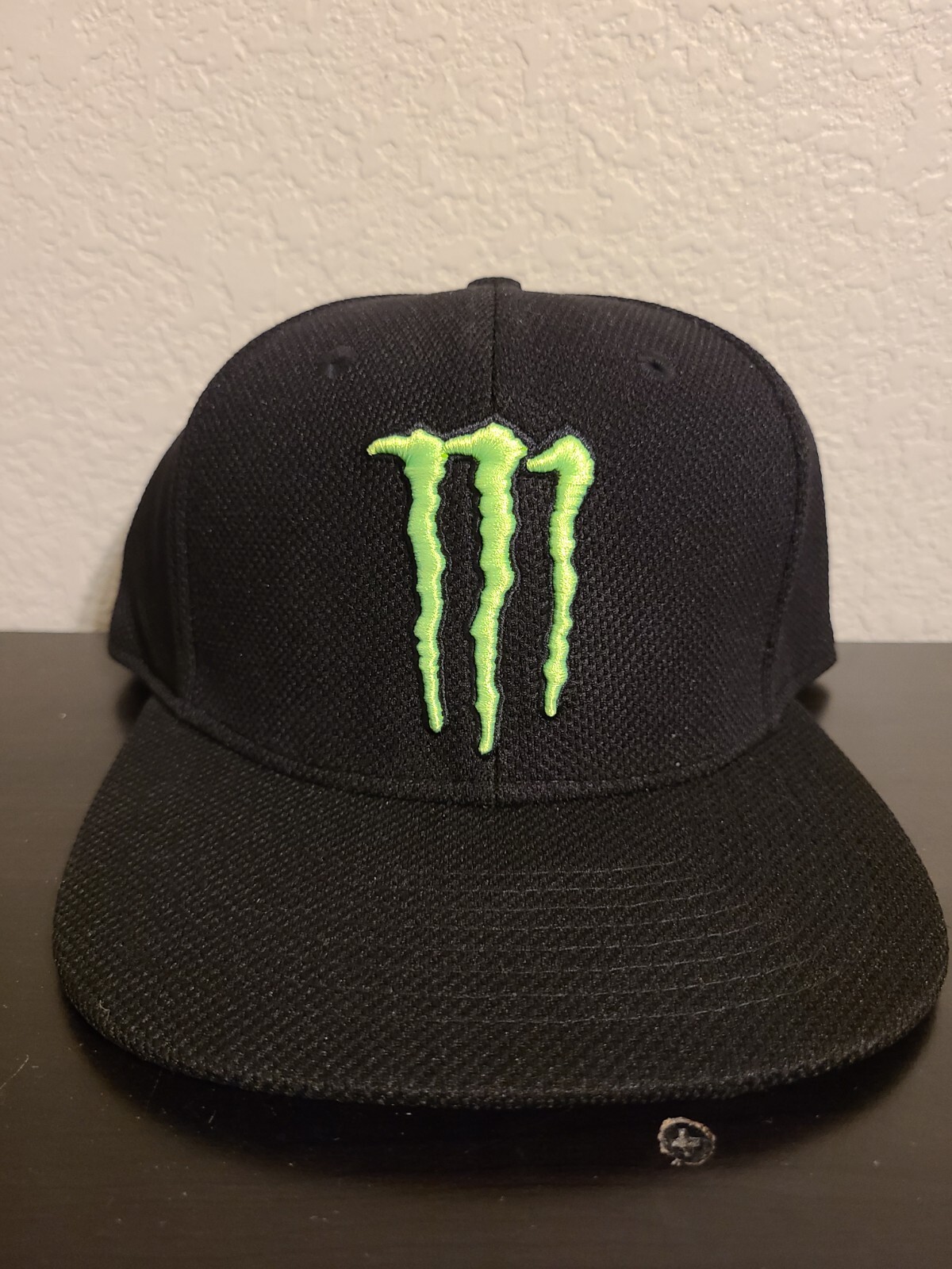 Monster Energy Hat Adjustable Snapback Pre Owned - image 1
