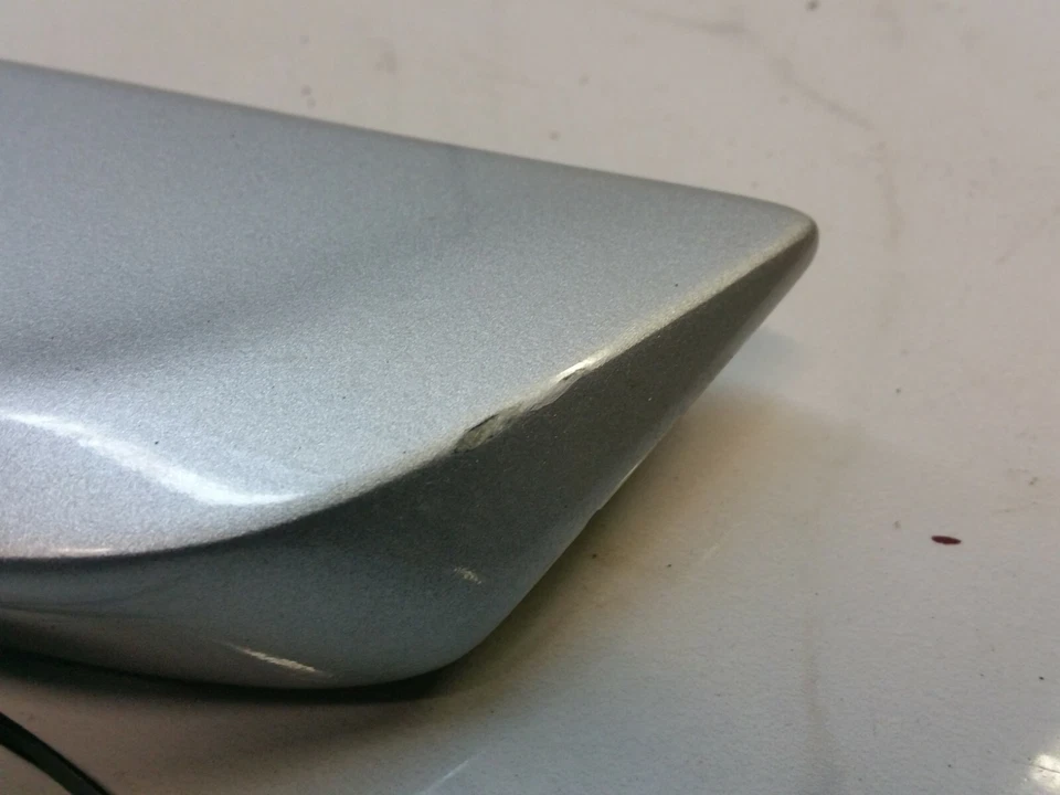 2010 BUICK ЛАКРОСС OEM СПОЙЛЕР - Изображение 4 из 4