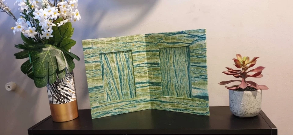 Handmade Nepalese Lokta Paper Photo Frame (photo size 14x9cm) - Image 4 of 4