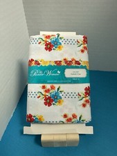 The Pioneer Woman "Petal Party" Fabric Cut 1 Yard 100 Cotton NEW