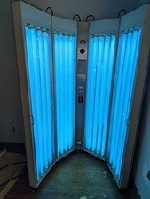 MedTek Peacock 1600 HT Stand-Up Tanning Booth