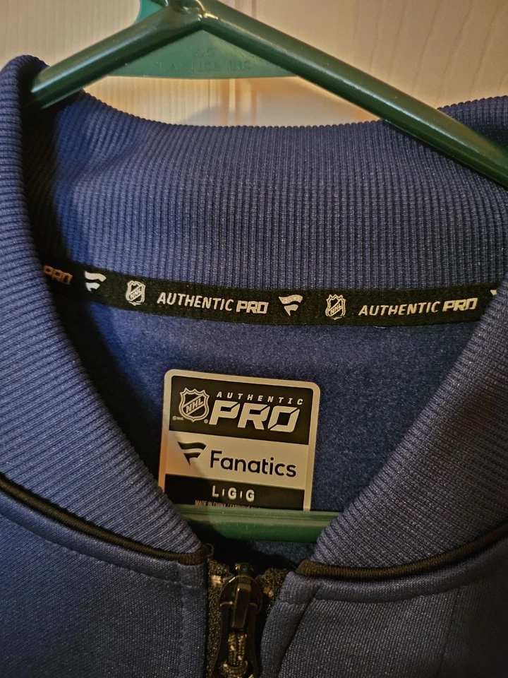 Tampa Bay Lightning NHL Fanatics Jacket Mens Size LG - Image 4 of 4