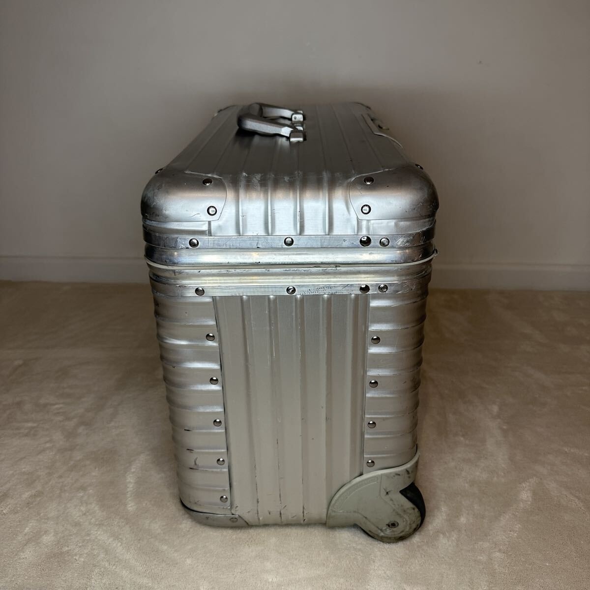 Rimowa Topas Pilot Case 46L Silver 2 wheels Carry Case Suitcase