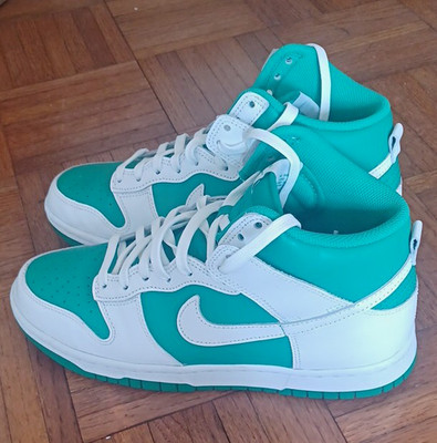 Nike Air Jordan 1 Retro High OG Green/White Sneakers 555088-403