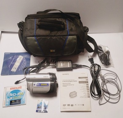 Sony Handycam DRC-DVD610 DVD Camcorder with 40X Optical Zoom Tested Working Read