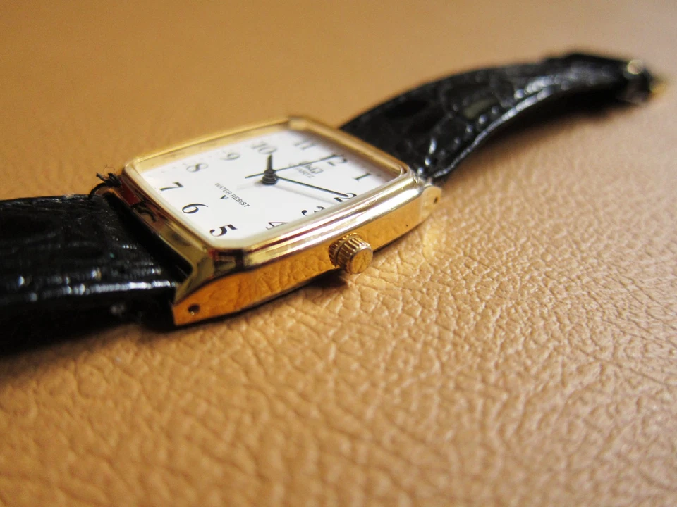 Q&Q (Citizen) Men’s Rectangular Quartz Watch w/ White Dial - Image 4 of 4