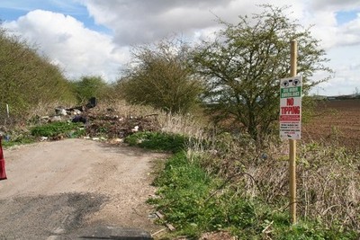 Foto 6x4 Kiln Lane inoffizielle Müllhalde, Immingham Stallingborough c2017