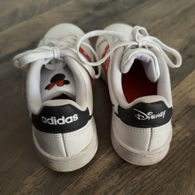 adidas Nizza RF Platform W Disney Minnie Mouse Leather Sneaker White Red Black