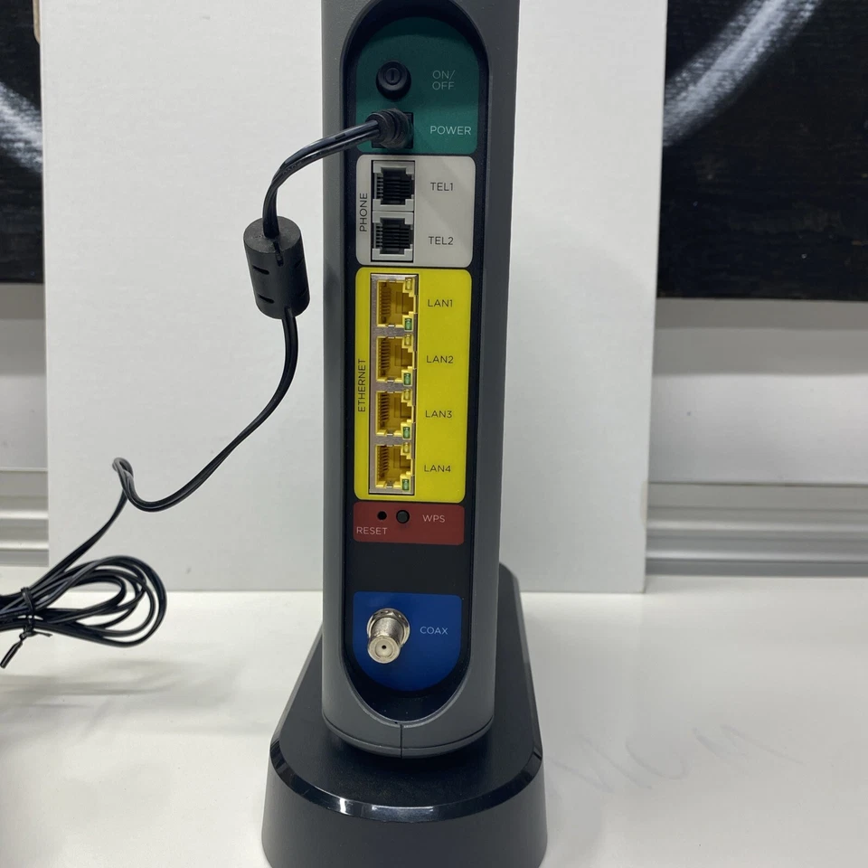 Motorola MG7711 Black 24x8 Cable Modem Plus AC1900 Router With AC Power Adapter - Image 3 of 4