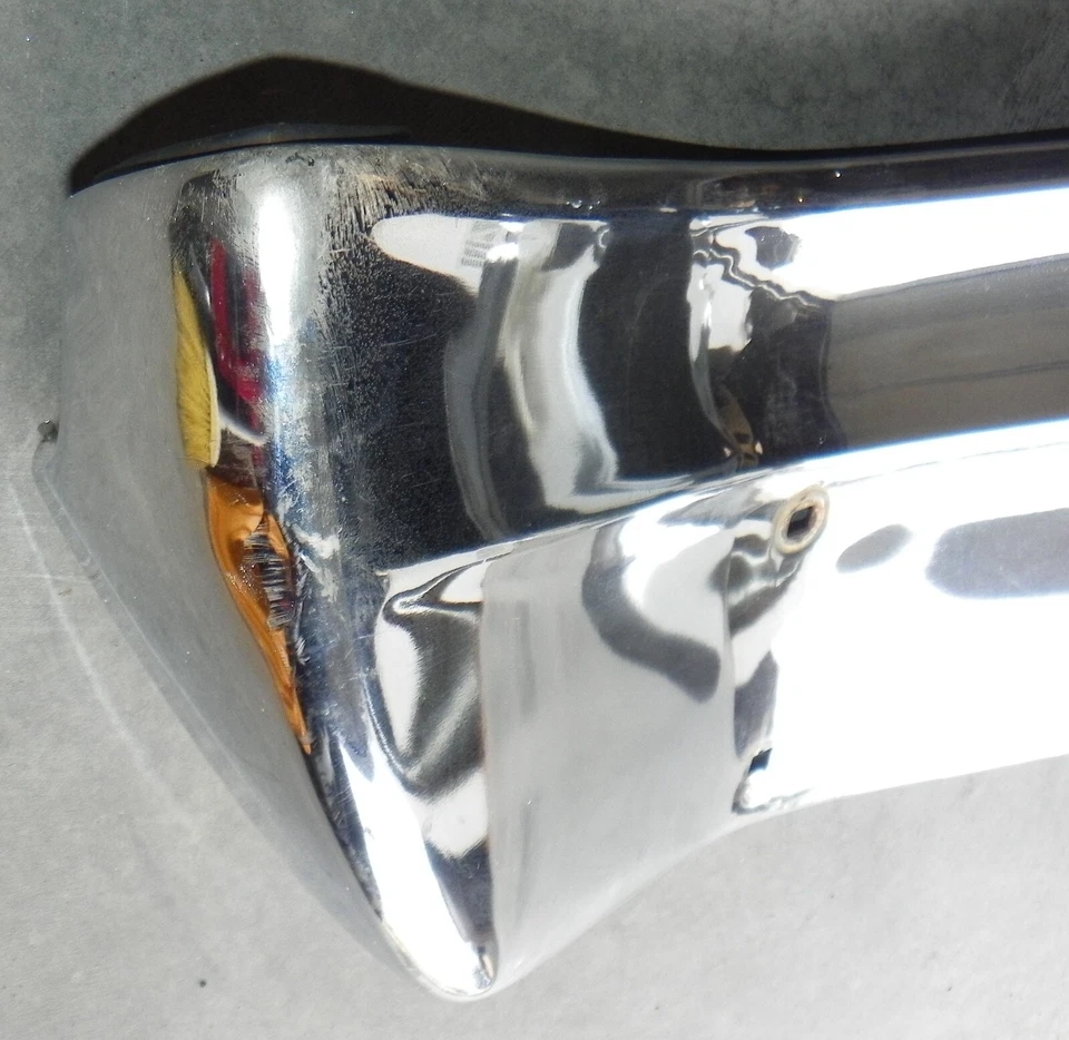 Buick Wildcat Lesabre 1968 parachoques trasero original buen núcleo Foto 4 de 4