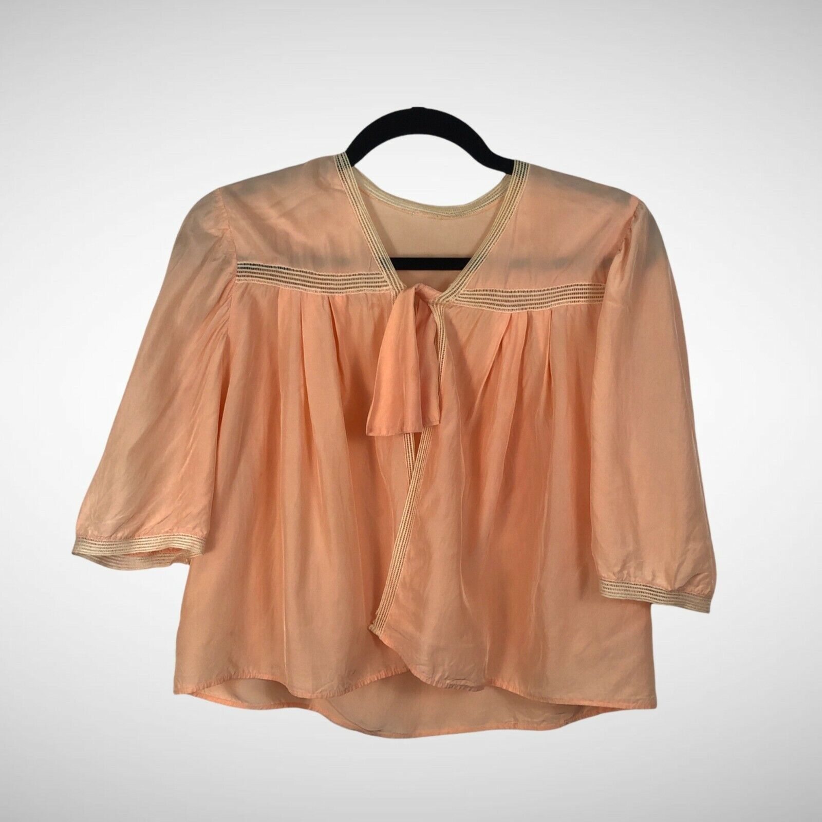 Vintage 1930s 1940s Peach Silk Bed Jacket, Linger… - image 1