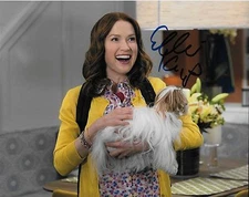 Autographed Actress Comedian Ellie Kemper 8x10 Photo 