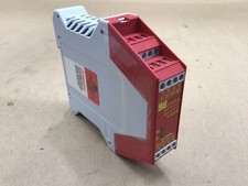 Sti 4410-1031 OMRON Safety Relay SR103AM01 *NEW* #4014K41IAC