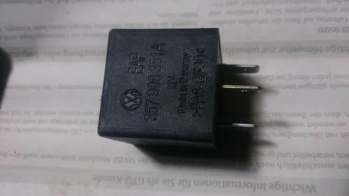 Ford Galaxy I (WGR) 2.8 Relais Relay Stromversorgung Motorsteuergerät 357906381A