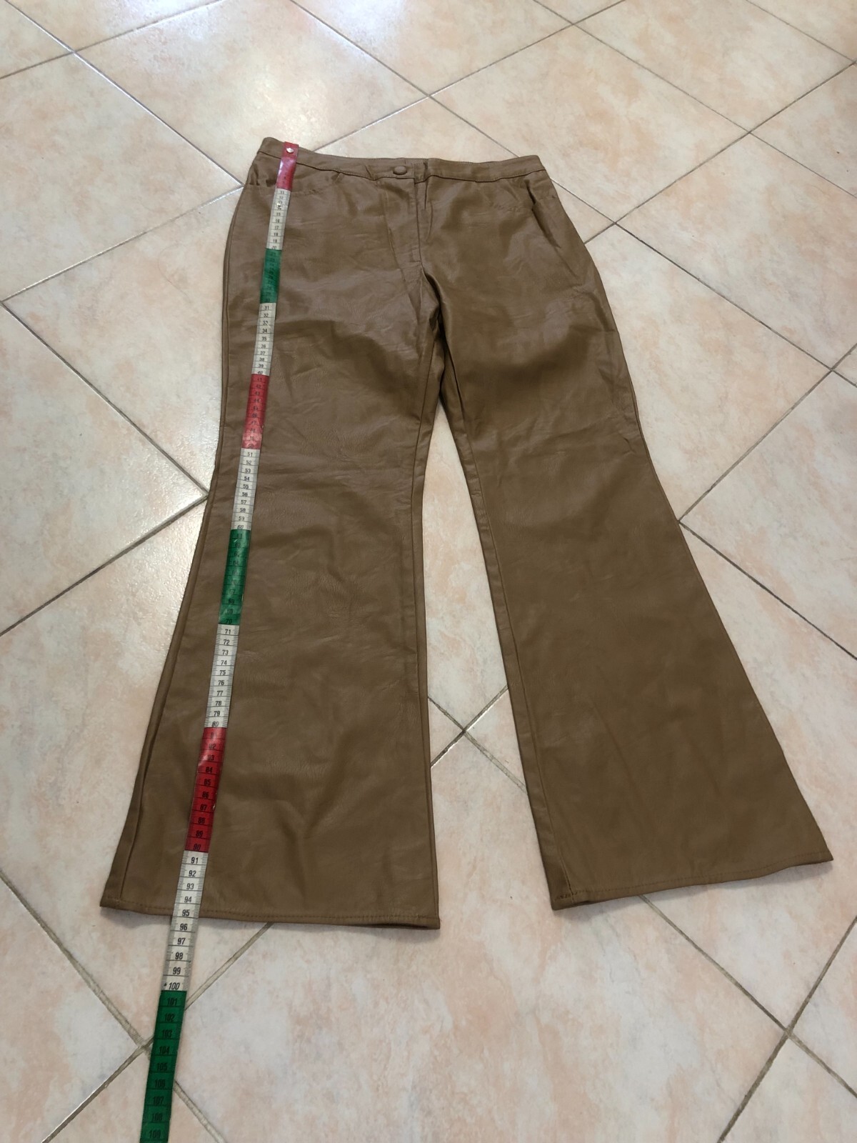VICOLO beige hazelnut faux leather trousers size M image 9