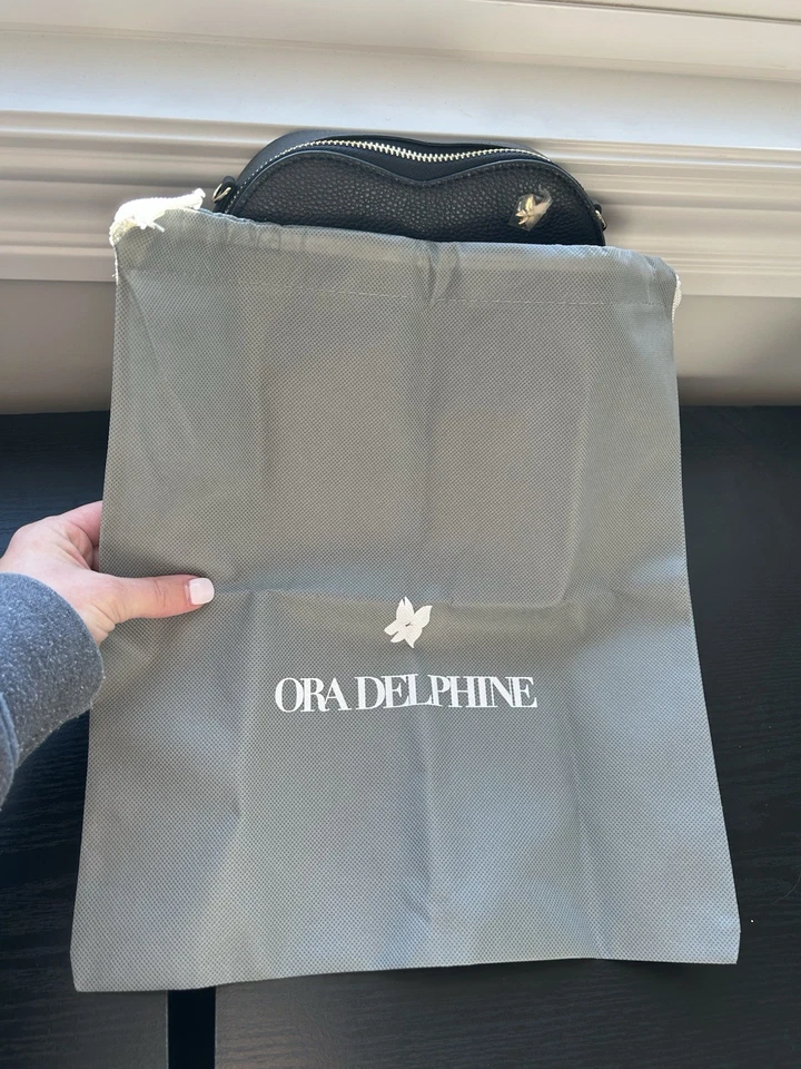 Bolso Bandolera Ora Delphine Corazón Bolso sin asas Negro Raro Nuevo Con Etiquetas Cuero Foto 4 de 4