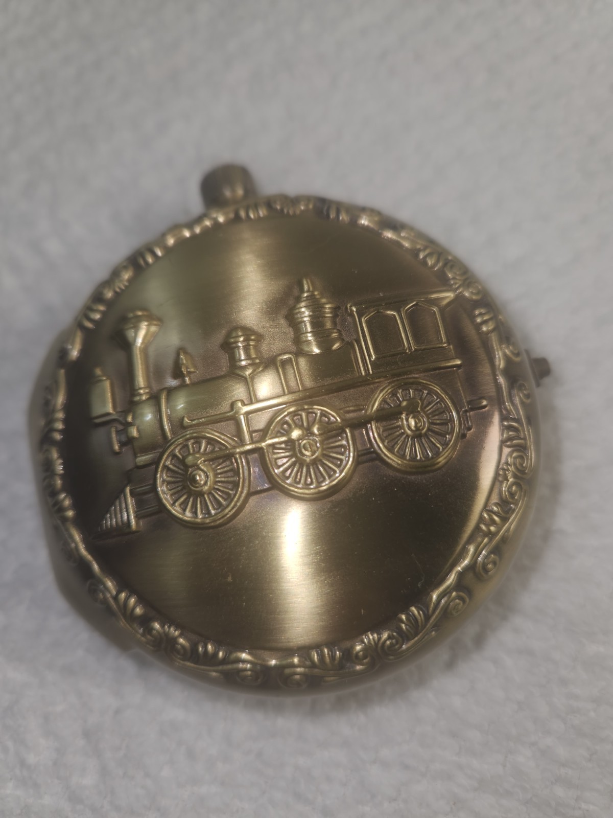 музыкальные шкатулки Mr. Christmas Pocket Watch