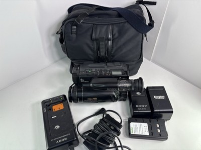 Sony Handycam CCD-TR705 Hi8 Video Camera Camcorder Untested -2Batteries 3Charger