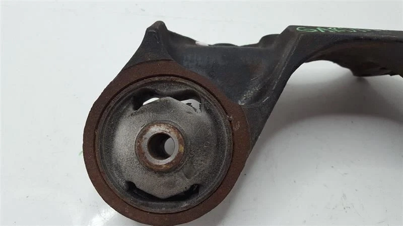 Soporte de montaje montaje diferencial trasero 2006 07 08 Suzuki Vitara Foto 4 de 4