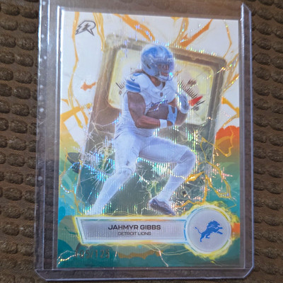 2026 Topps Jahmyr Gibbs Detroit Lions Electric VT-22 Parallel /125