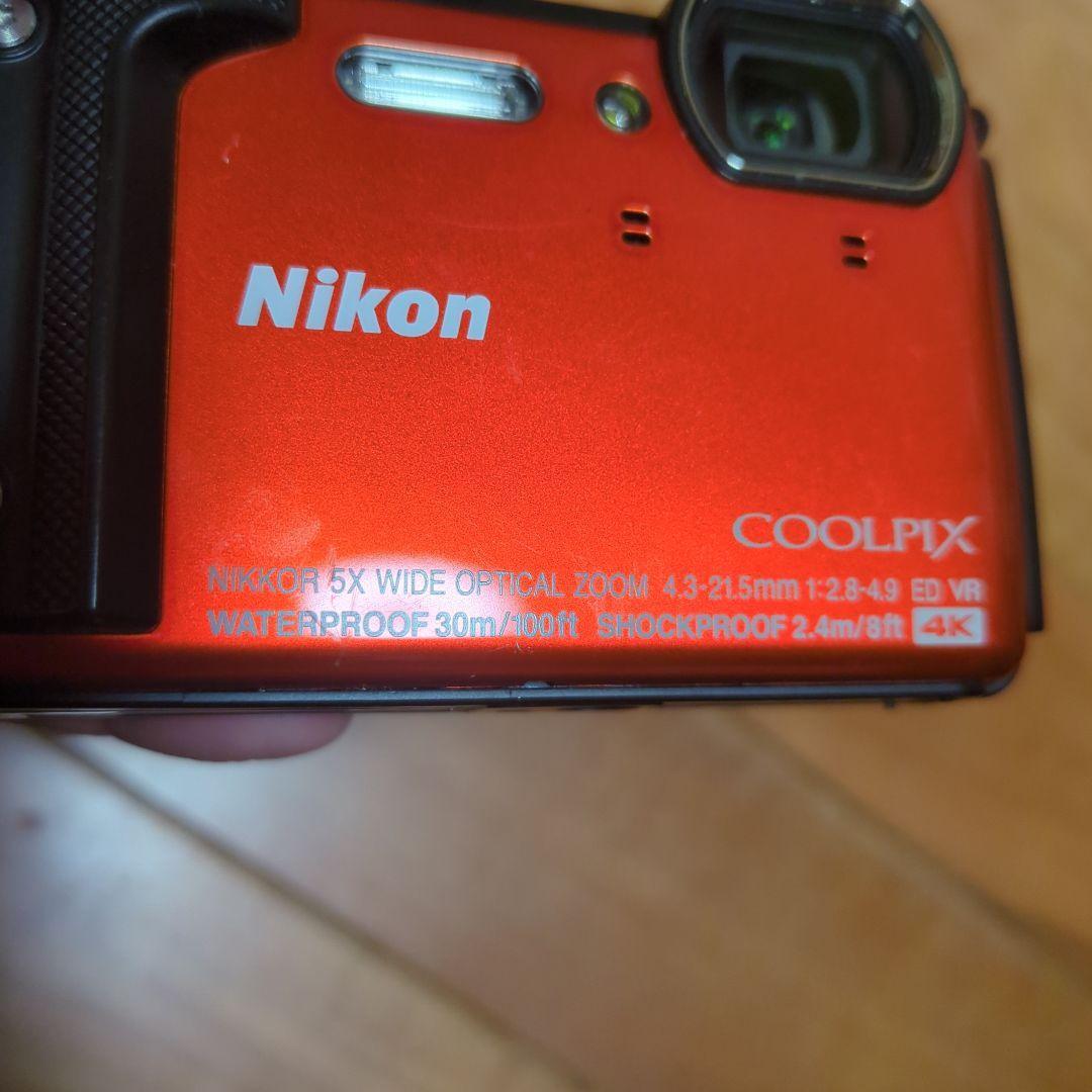 JUNK Nikon COOLPIX COOLPIX W300 Color Orange Compact Digital