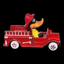 1988 Ertl Looney Tunes Daffy Duck Firetruck Made In The USA Free Shipping