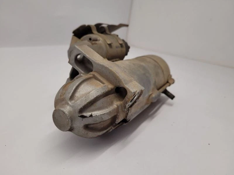 Chevrolet Silverado 2500 1999 motor de arranque de 6,0 L Foto 3 de 4