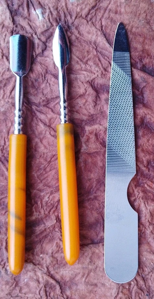 Juego de 4 herramientas de manicura vintage de uñas de baquelita ámbar caja original de colección Foto 4 de 4