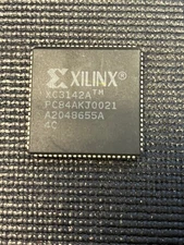 Xilinx XC31242A CPLD FPGA Chip PC84AKJ0021 A2048655A 4C Untested