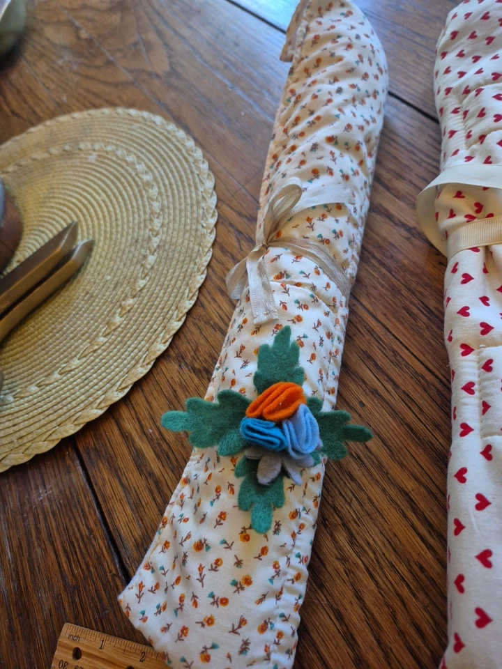 Lot of 38 Knitting Needles in 2 Felt Lined Handmade Bags EUC - Image 4 of 4