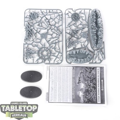 Slaves to Darkness - 3x Endless Spells: Slaves to Darkness - im Gussrahmen