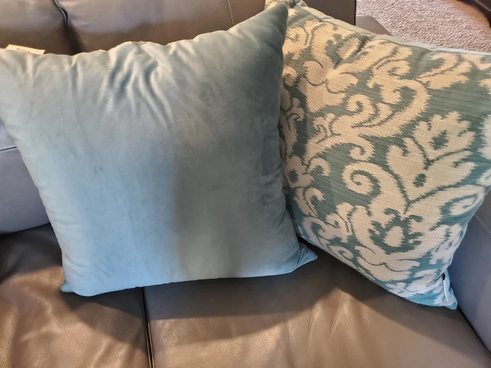 Set of 2 Studio Chic Teal Blue & Ivory Damask Pattern Throw Pillows - 19" x 19" - Image 3 of 4