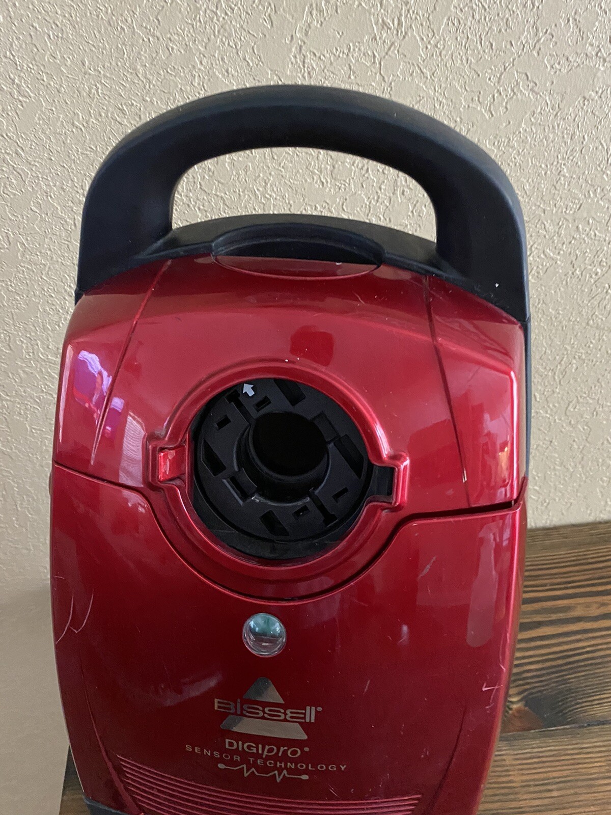 Red BISSELL DigiPro Bagged Canister Vacuum Cleaner Model 6900 Motor