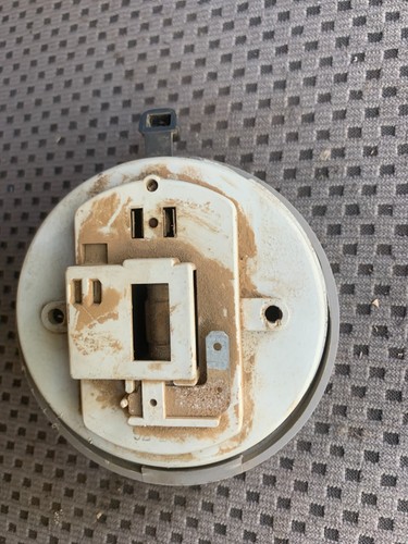 Subaru Brumby Interior Light - Picture 3 of 3