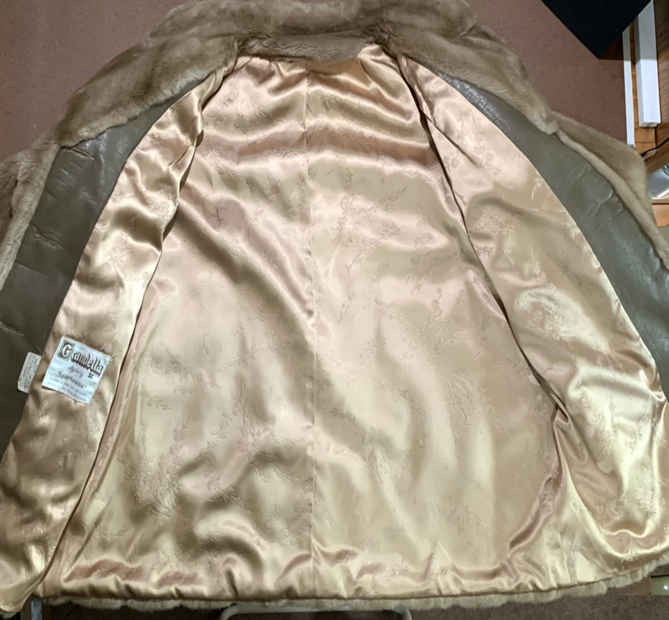 Vintage Grandella II by Sportowne Classy Faux Fur Coat 14 Golden Brown Pockets - Image 4 of 4