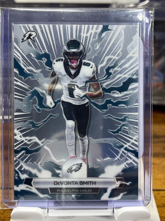 2025 Topps Resurgence #81 DeVonta Smith
