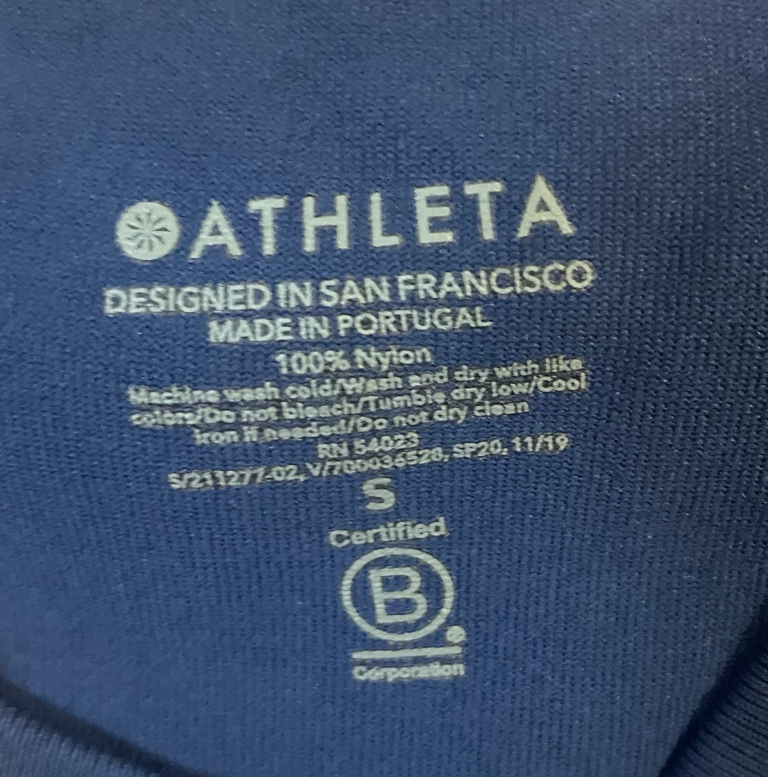 Athleta Sleeveless Split Back Top Small Navy Runn… - image 4